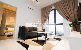 Studio Exclusive At Troika Residence - Wifi & Netflix